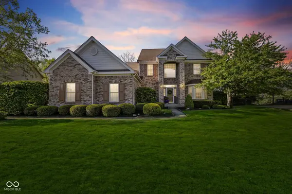 9103 Iris LN, Zionsville, IN 46077