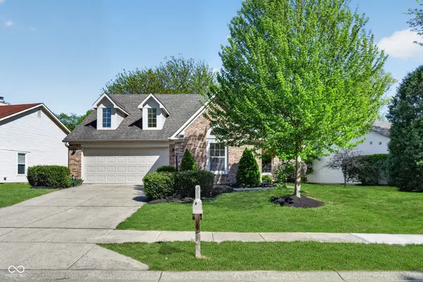 10807 Belair DR, Carmel, IN 46280
