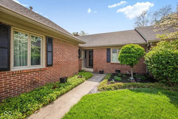 9158 West Point DR, Indianapolis, IN 46268