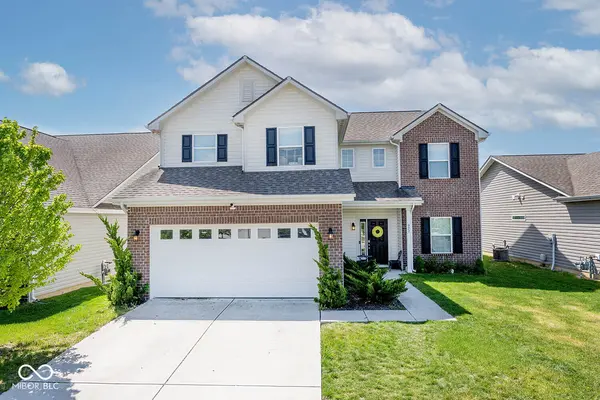 971 Knox DR, Franklin, IN 46131