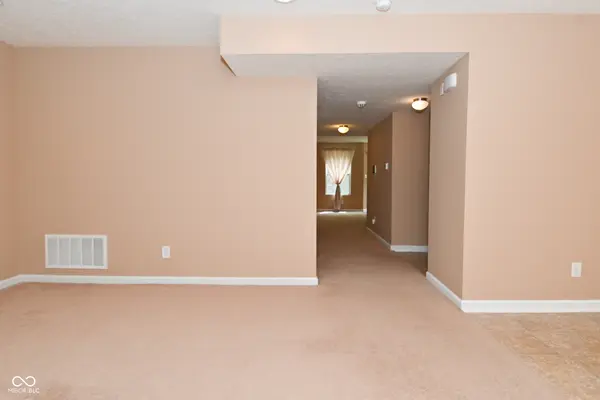 4725 Ladywood Cliffs CT, Indianapolis, IN 46226