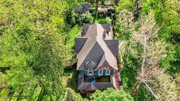 799 Woodruff Place Middle DR, Indianapolis, IN 46201