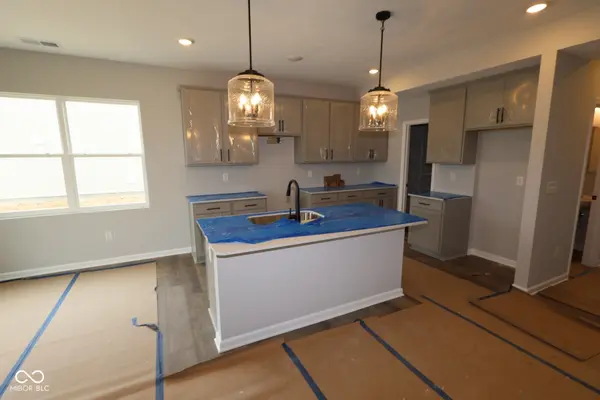 10080 Branson Landing DR, Noblesville, IN 46060