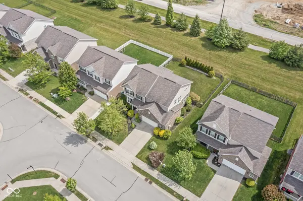 13999 Northcoat PL, Fishers, IN 46038