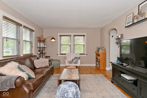 156 E Pleasant Run Parkway North DR, Indianapolis, IN 46225