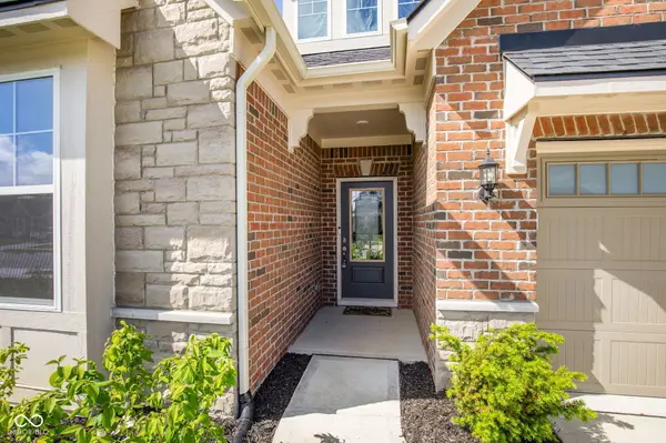 8394 Paxton DR, Brownsburg, IN 46112