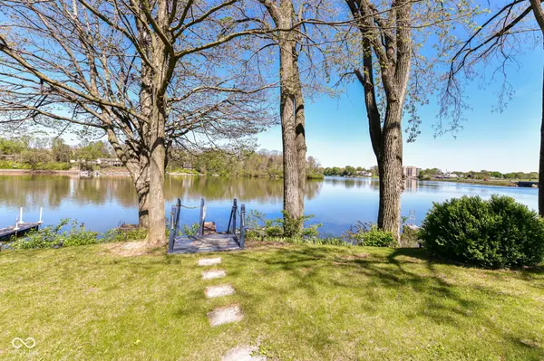 37 Blue Water DR, Cicero, IN 46034