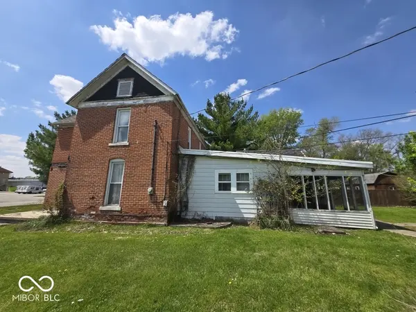 121 E North A ST, Gas City, IN 46933