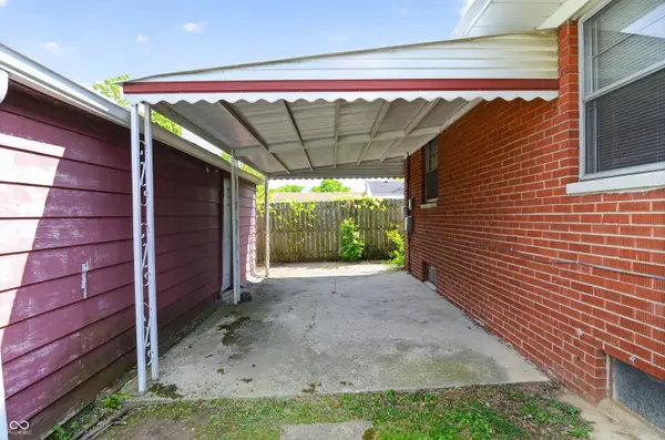 5831 E 40th ST, Indianapolis, IN 46226