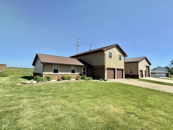 415 Kelly DR, Brownstown, IN 47220