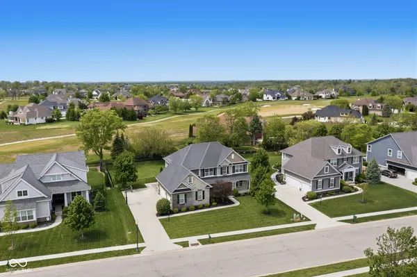 16337 Stonewolf BLVD, Noblesville, IN 46060