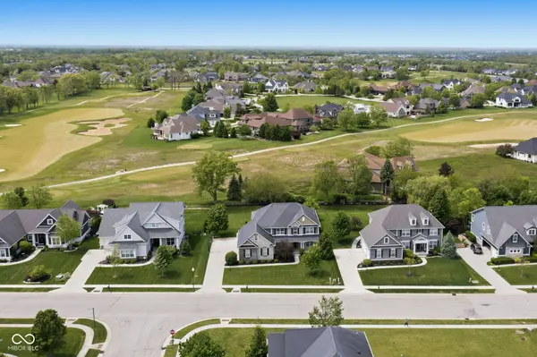 16337 Stonewolf BLVD, Noblesville, IN 46060
