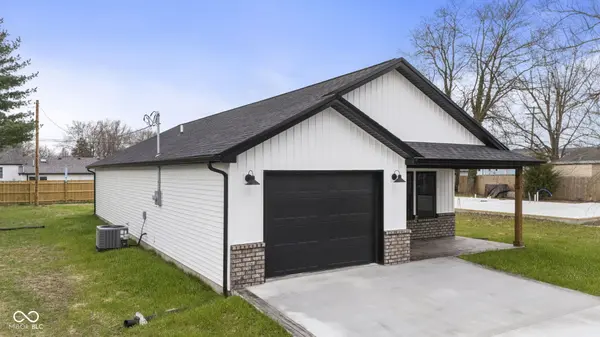 633 W Cherry ST, Scottsburg, IN 47170