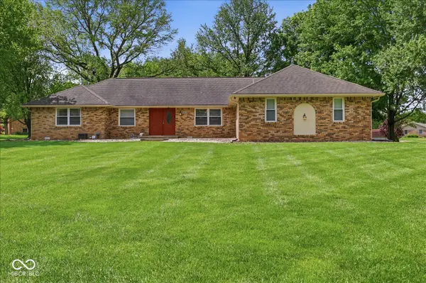 416 Macy WAY, Greenwood, IN 46142