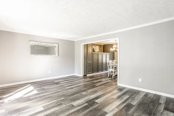 720 Firethorn CIR, Noblesville, IN 46062