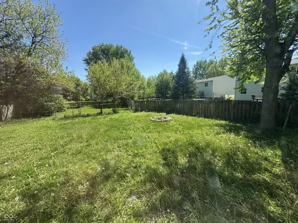 11329 Bremerton CIR, Indianapolis, IN 46229