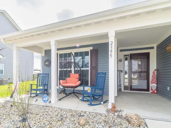 2395 Silver Spoon DR, Greenfield, IN 46140
