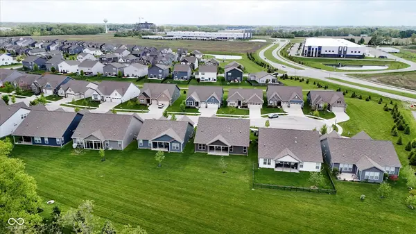 20237 Willenhall CT, Westfield, IN 46074