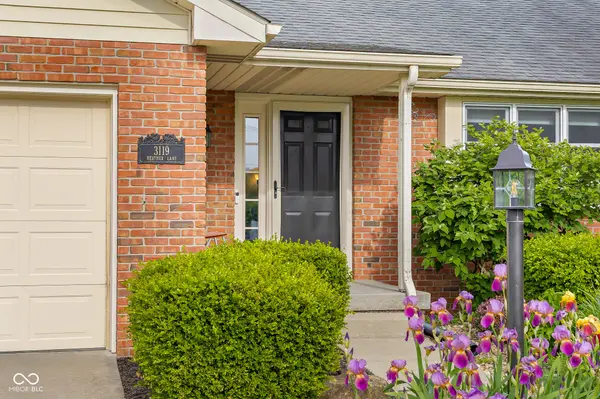 3119 Heather LN, Columbus, IN 47203