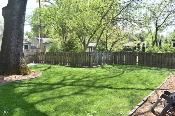 6043 Kingsley DR, Indianapolis, IN 46220