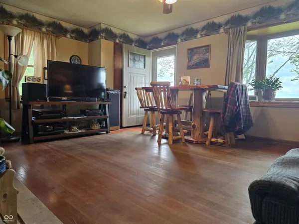 27049 Sanes Creek RD, Rushville, IN 46173