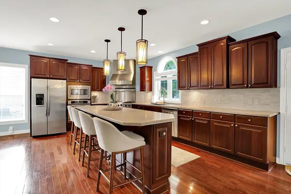 10587 Proposal Pointe WAY, Fishers, IN 46040