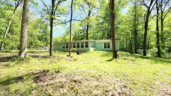 185 Ivy CT, Cloverdale, IN 46120