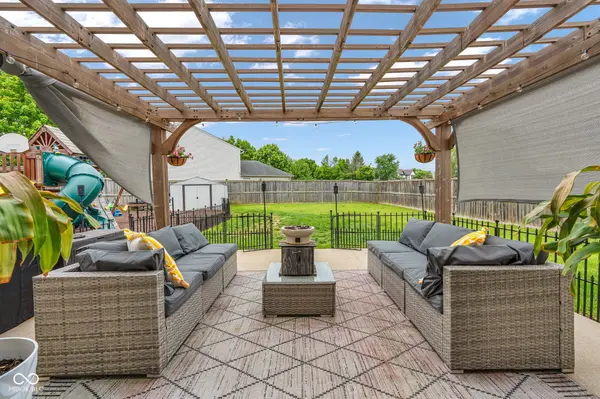 8455 Ferguson CIR, Avon, IN 46123