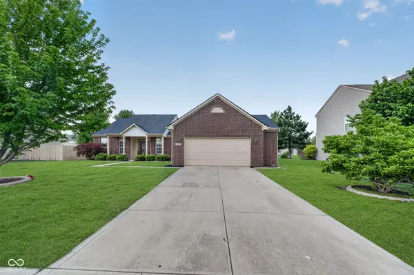 8662 Claverdon LN, Avon, IN 46123