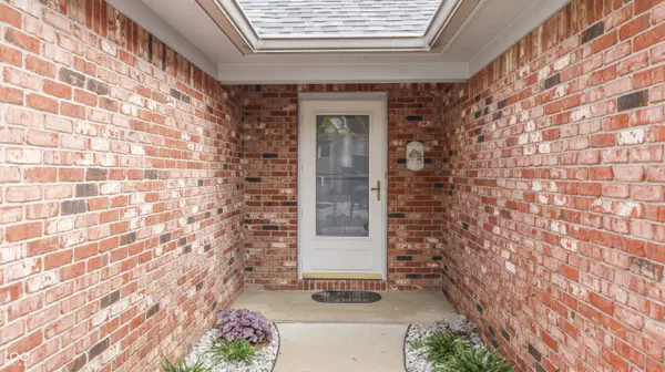 8316 Hunters Meadow WAY, Indianapolis, IN 46259