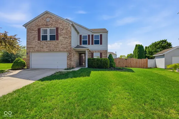 987 Rosemary CIR, Greenfield, IN 46140