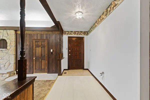 6616 S Lawndale AVE, Indianapolis, IN 46221