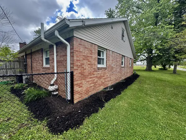 9390 W Us Highway 136, Waynetown, IN 47990