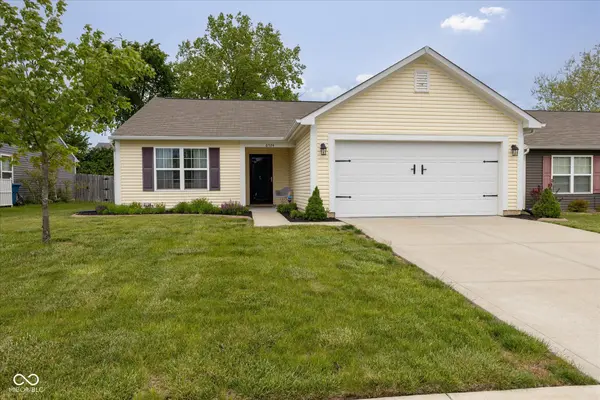 6524 Emerald Crossing WAY, Indianapolis, IN 46221