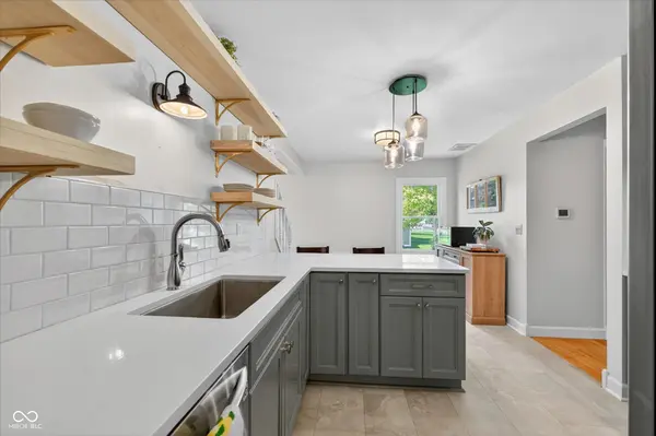 281 Lansdowne DR, Noblesville, IN 46060