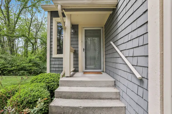 4624 Stansbury LN, Indianapolis, IN 46254