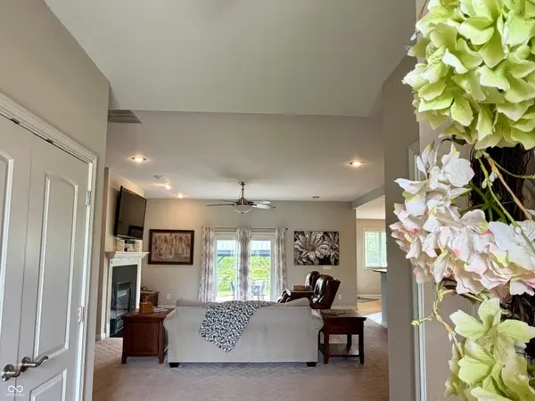 5318 Cody LN, Plainfield, IN 46168