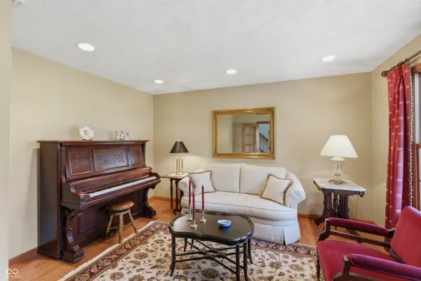4841 Ariane TRL, Columbus, IN 47201