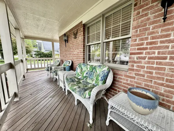 889 E Washington ST, Martinsville, IN 46151