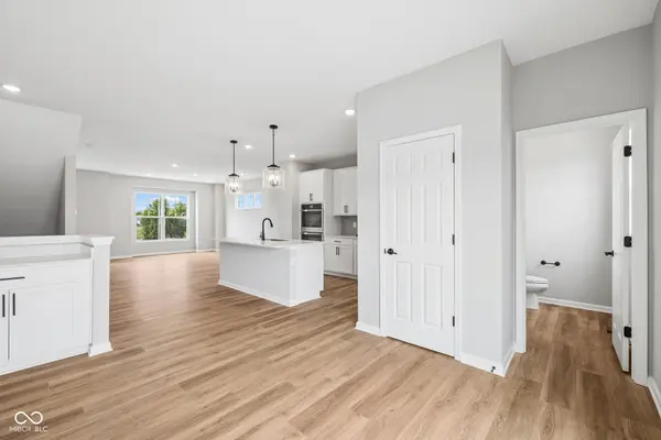 11212 Greenfield AVE, Noblesville, IN 46060