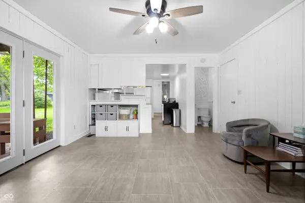 13705 E 200 S, Columbus, IN 47203