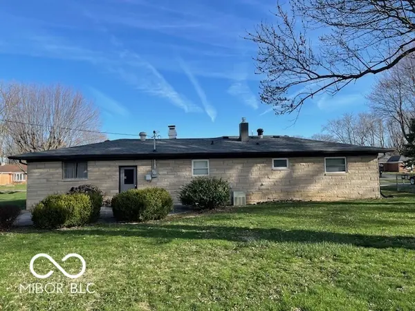 6837 Westlake RD, Indianapolis, IN 46214
