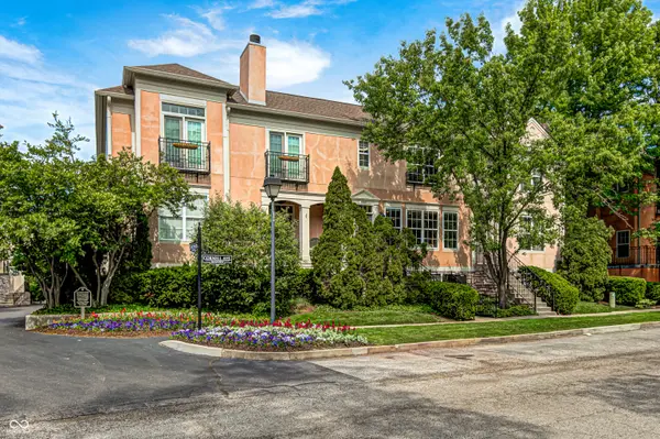 6662 Cornell AVE, Indianapolis, IN 46220