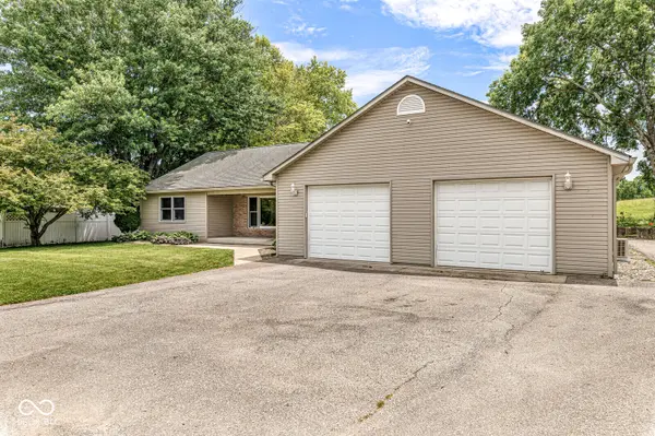 239 Bloomington PIKE, Morgantown, IN 46160