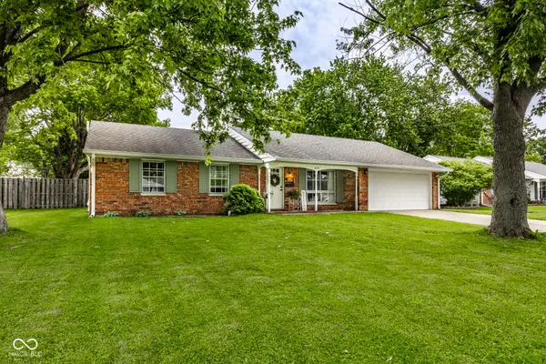 829 Willark DR, New Whiteland, IN 46184