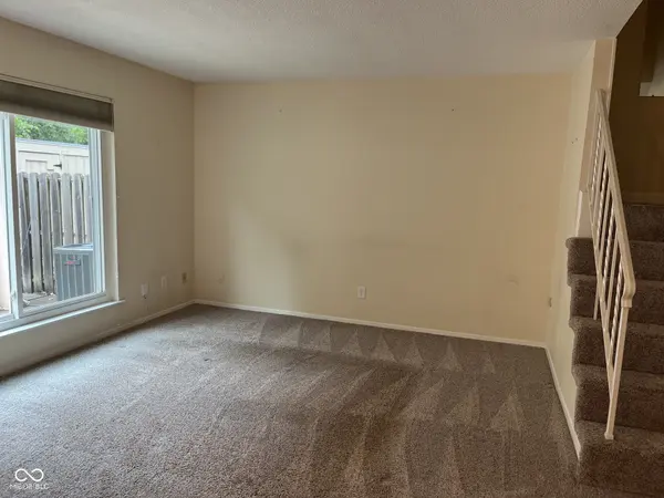 4227 Greenway DR, Indianapolis, IN 46220