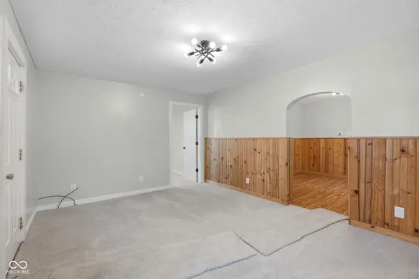 132 S Ross ST, Columbus, IN 47201