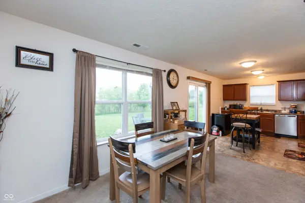 11659 Fawn Crest DR, Indianapolis, IN 46235