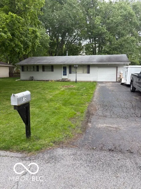 512 Woodview DR, Noblesville, IN 46060