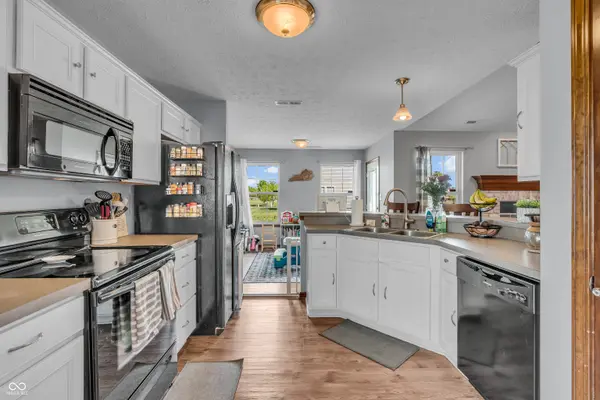 893 Sagittarius AVE, Franklin, IN 46131